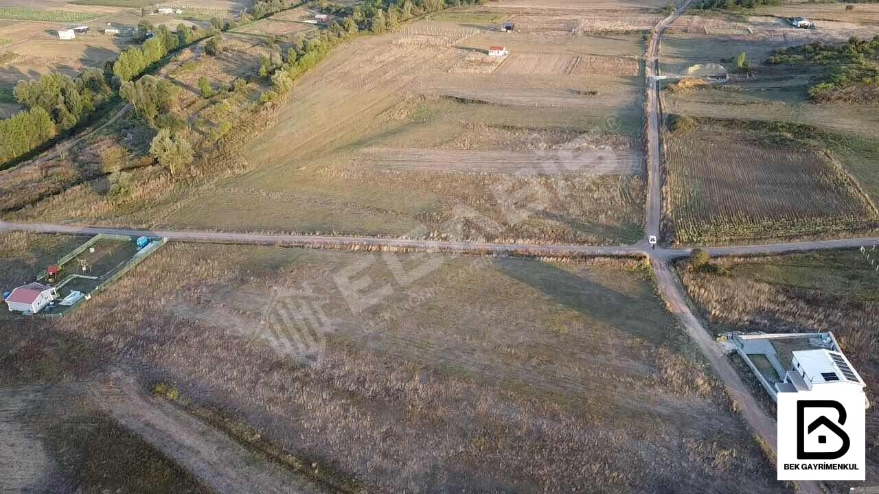 KUTLUCA'DA SATILIK 3511 M2 KÖŞE PARSEL 124 M2 CEPHELİ % 5 İMARLI - 5