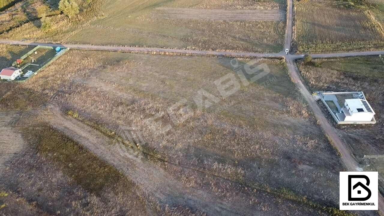 KUTLUCA'DA SATILIK 3511 M2 KÖŞE PARSEL 124 M2 CEPHELİ % 5 İMARLI - 6