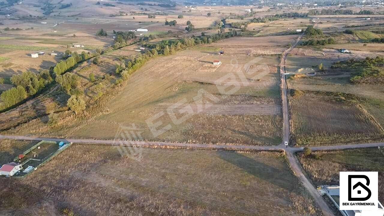 KUTLUCA'DA SATILIK 3511 M2 KÖŞE PARSEL 124 M2 CEPHELİ % 5 İMARLI - 5
