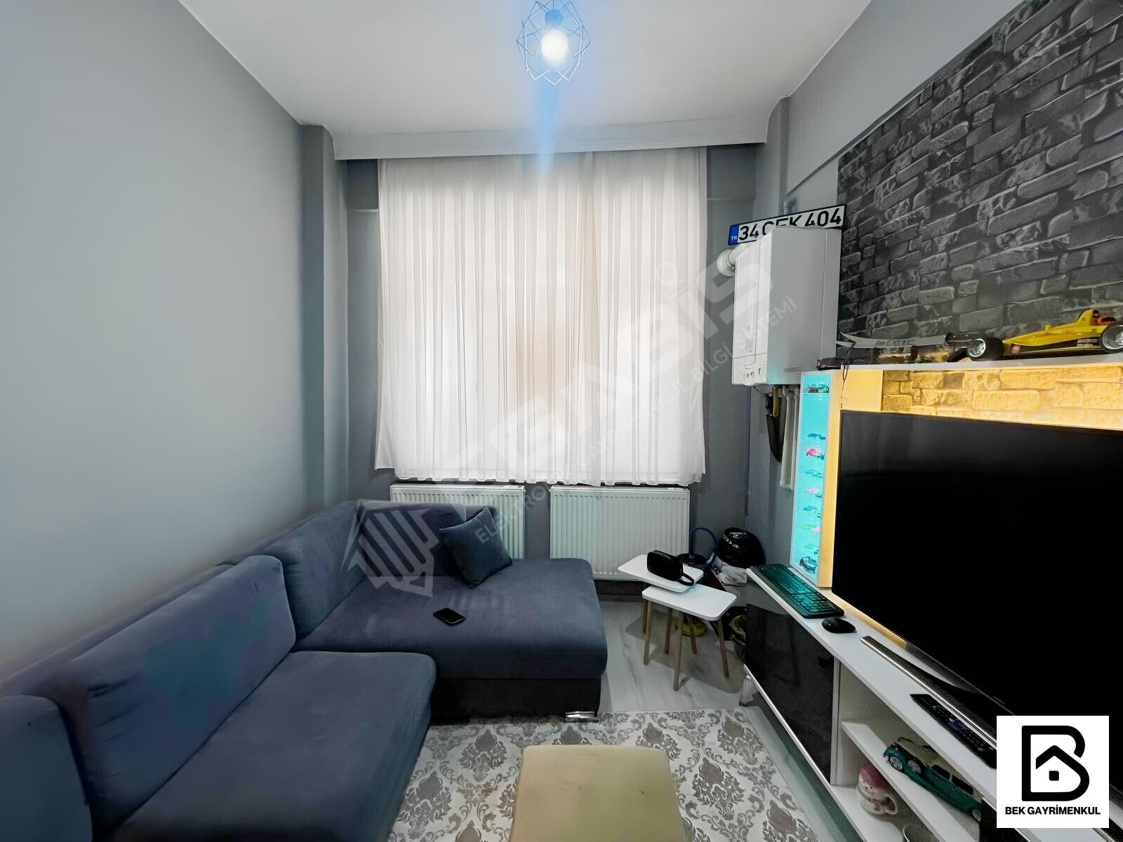 NİZAMİ BİNADA SATILIK 1+1 65 M2 EŞYALI BALKONLU DAİRE - 7