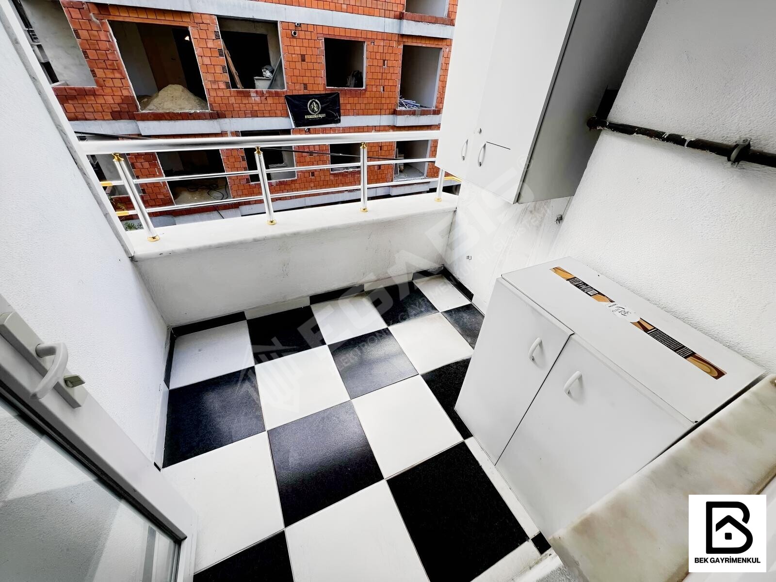 DÖRTYOL MEYDANA YAKIN YENİ BİNADA KİRALIK 3+1 120 M2 2.KAT DAİRE - 11