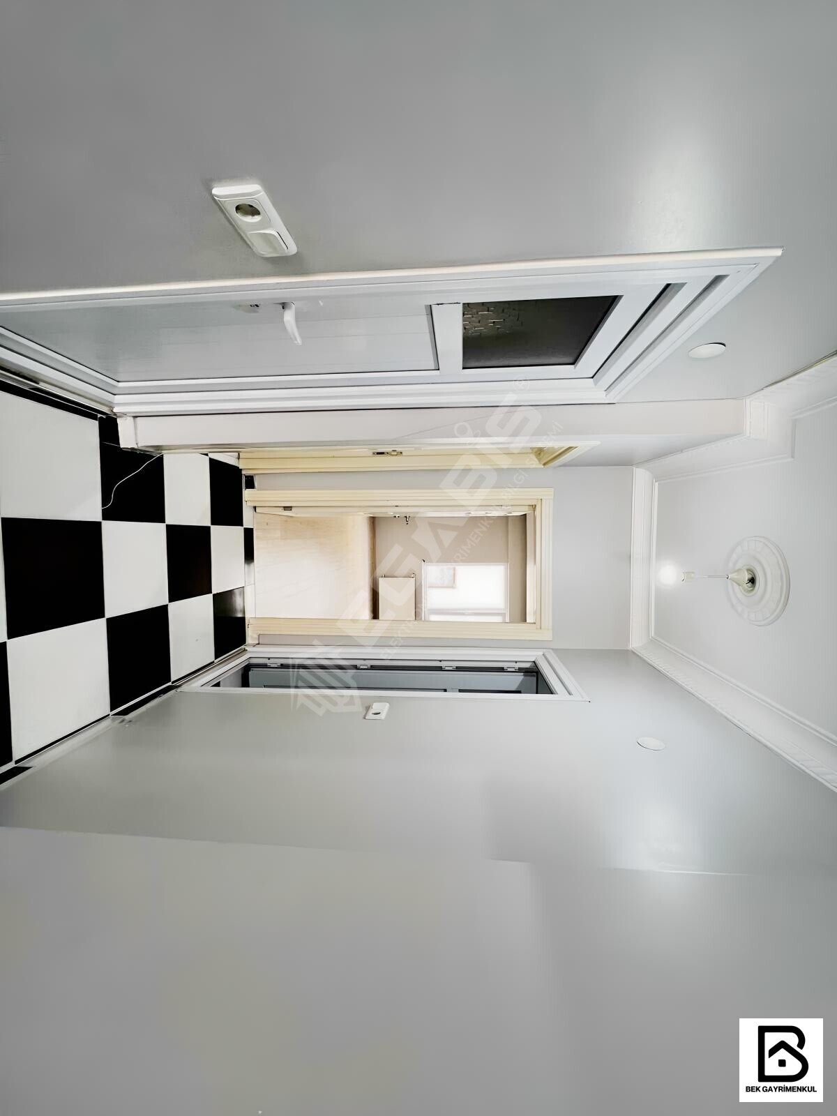 DÖRTYOL MEYDANA YAKIN YENİ BİNADA KİRALIK 3+1 120 M2 2.KAT DAİRE - 16