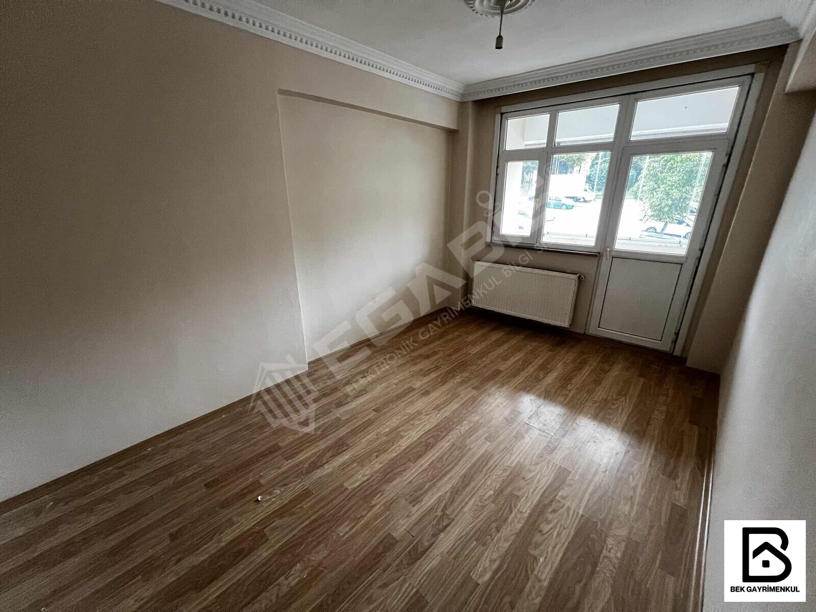 BİRLİK MAH. KİRALIK 3+1 115 M2 1.KAT 2 BALKONLU YENİ BOYANMIŞ - 8