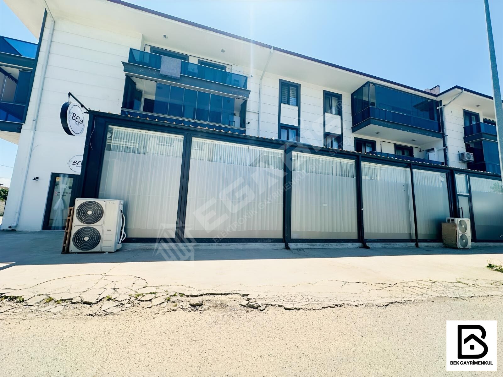 YAZLIKTA 4 OKULUN ARASINDA 150 M2 KiRALIK DüKKAN - 5