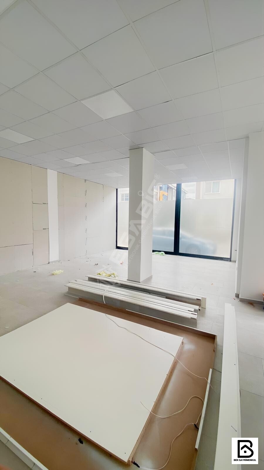 YAZLIKTA 4 OKULUN ARASINDA 150 M2 KiRALIK DüKKAN - 7