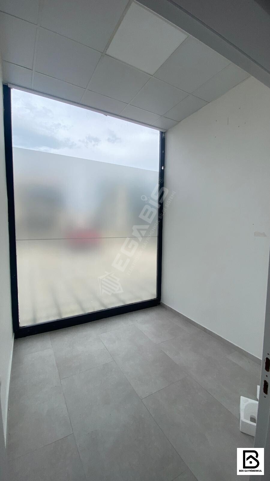 YAZLIKTA 4 OKULUN ARASINDA 150 M2 KiRALIK DüKKAN - 9