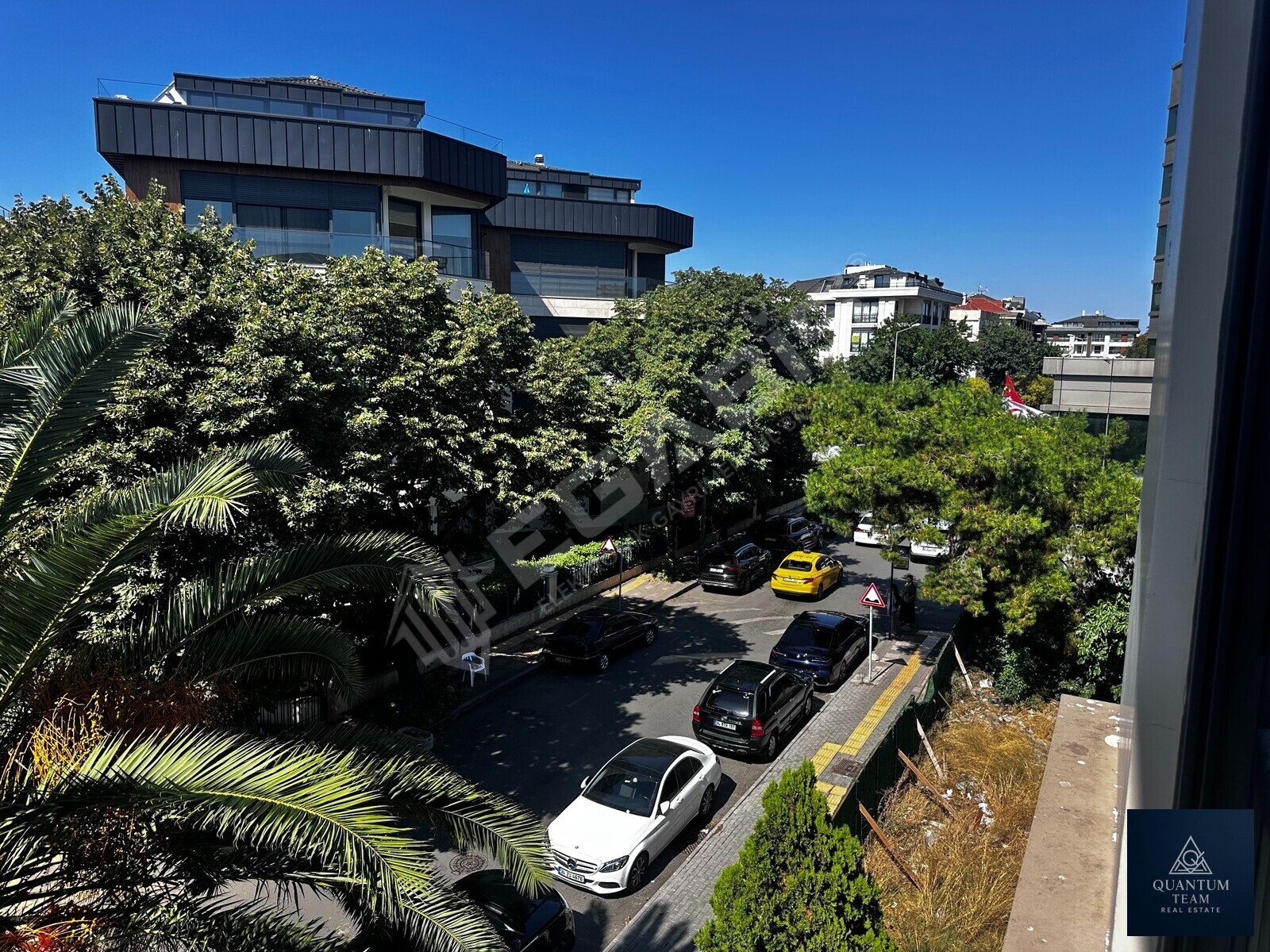 BAKIRKÖY ŞEVKETİYE MAHALLESİNDE EŞSİZ YAŞAM FIRSATI - 3