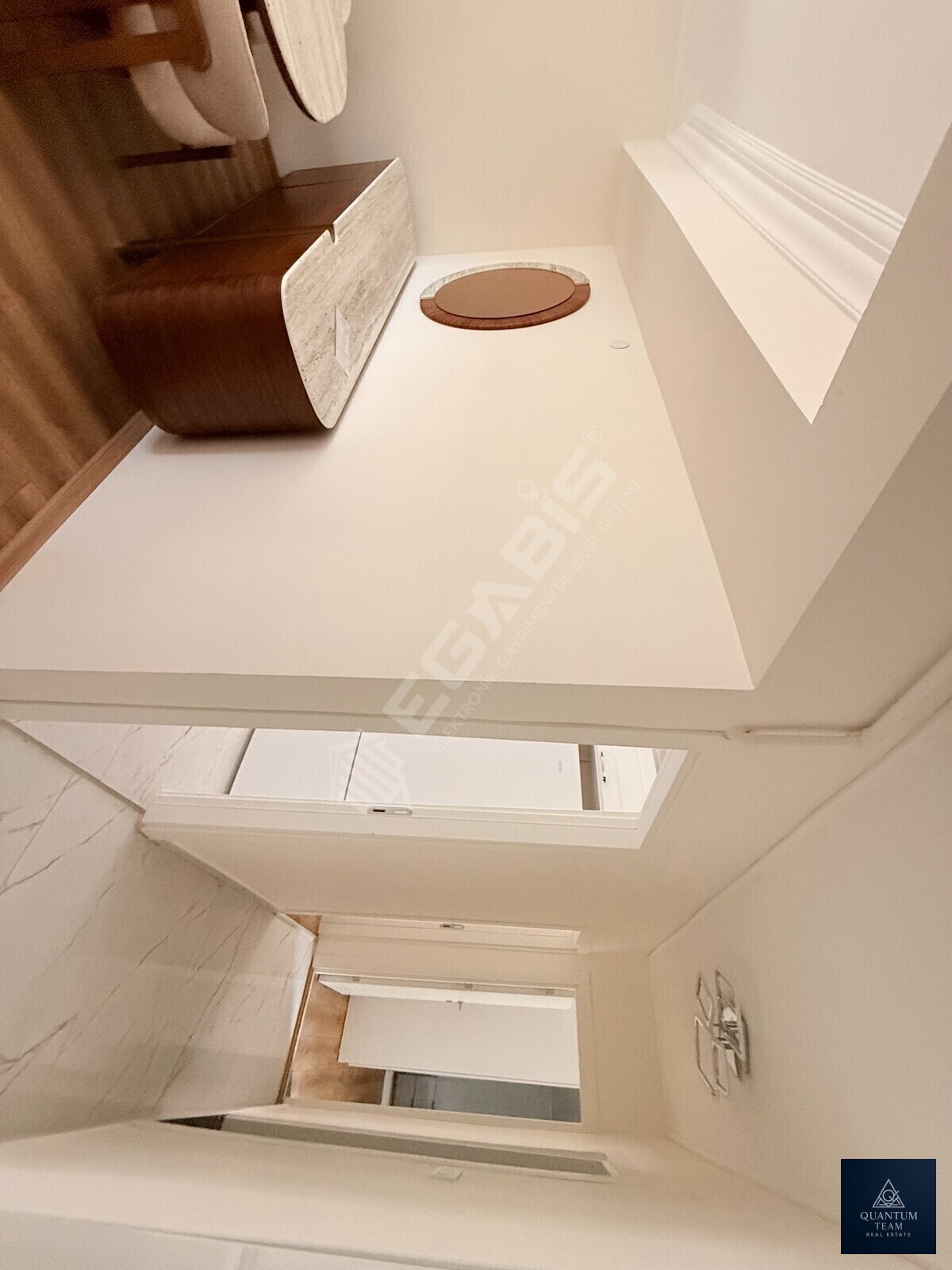 KİRALIK - TARABYA SANATÇILAR SİTESİ BAHÇE KULLANIMLI 3+1 DAİRE - 8