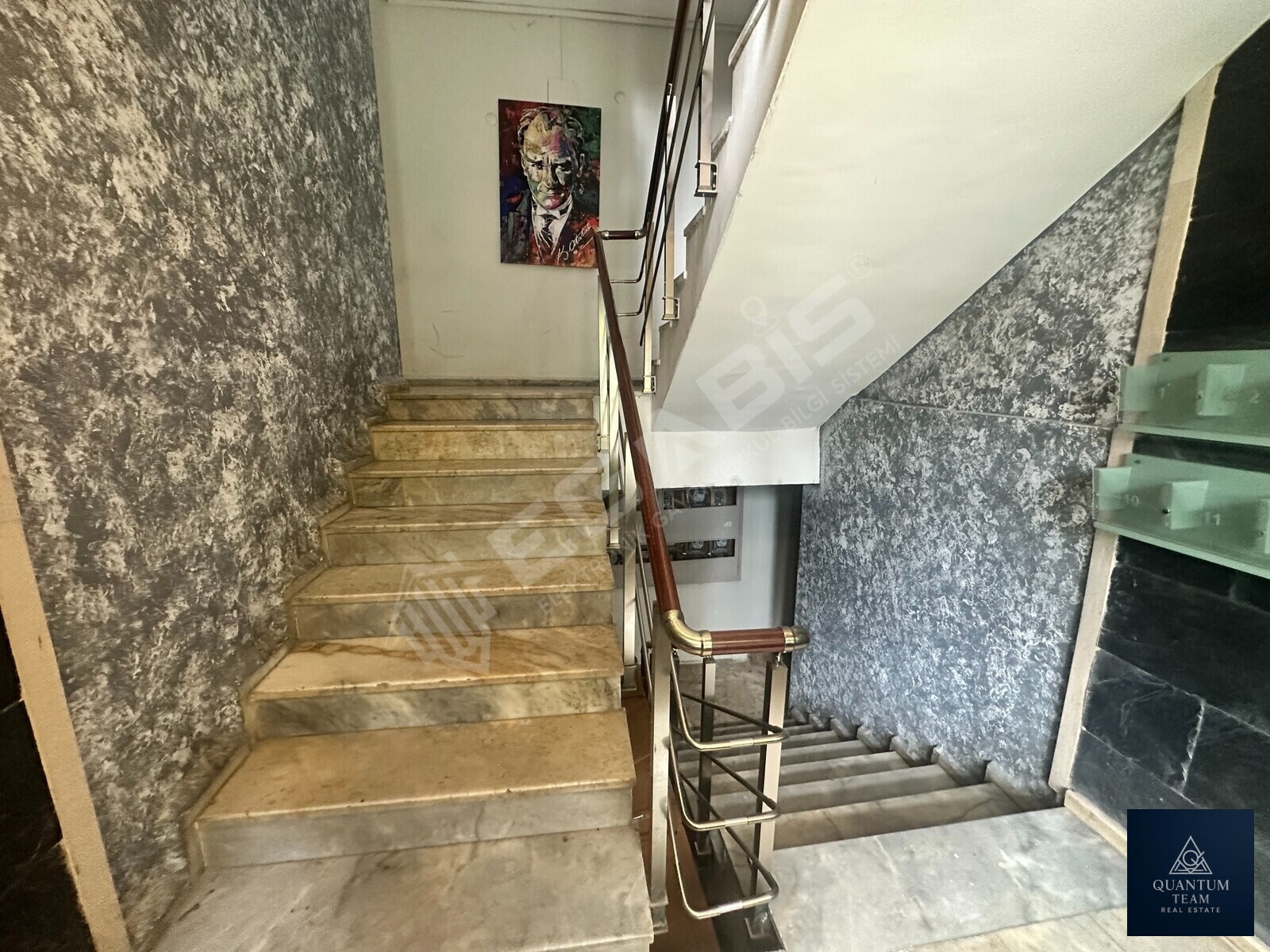 KİRALIK - TARABYA SANATÇILAR SİTESİ BAHÇE KULLANIMLI 3+1 DAİRE - 19