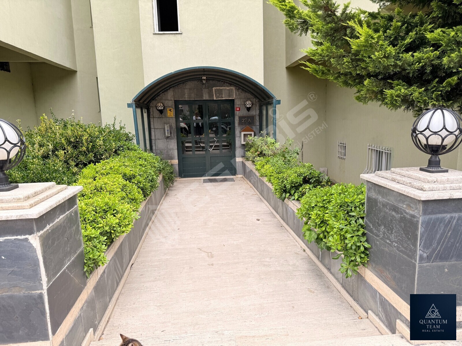 KİRALIK - TARABYA SANATÇILAR SİTESİ BAHÇE KULLANIMLI 3+1 DAİRE - 21