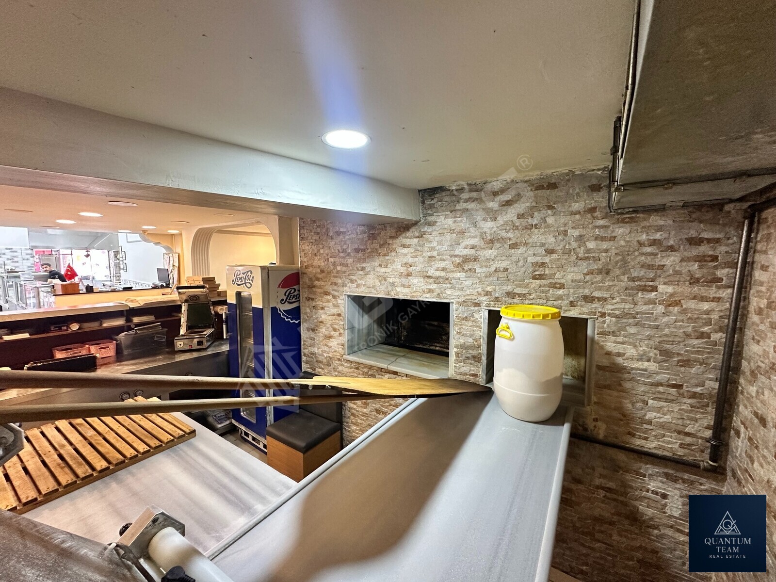 ÇELİKTEPE CADDE ÜZERİNDE DEVREN KİRALIK 400 M2 RESTORAN - 11