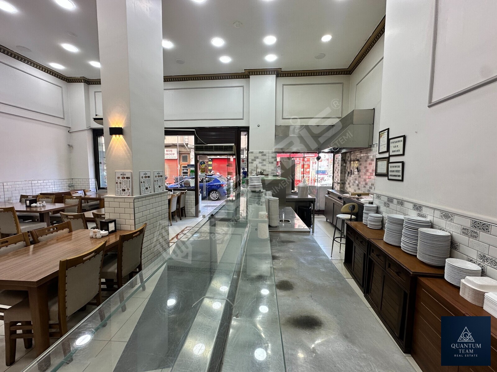 SATILIK - ÇELİKTEPE CADDE ÜZERİ 400 M2 DÜKKAN - 8