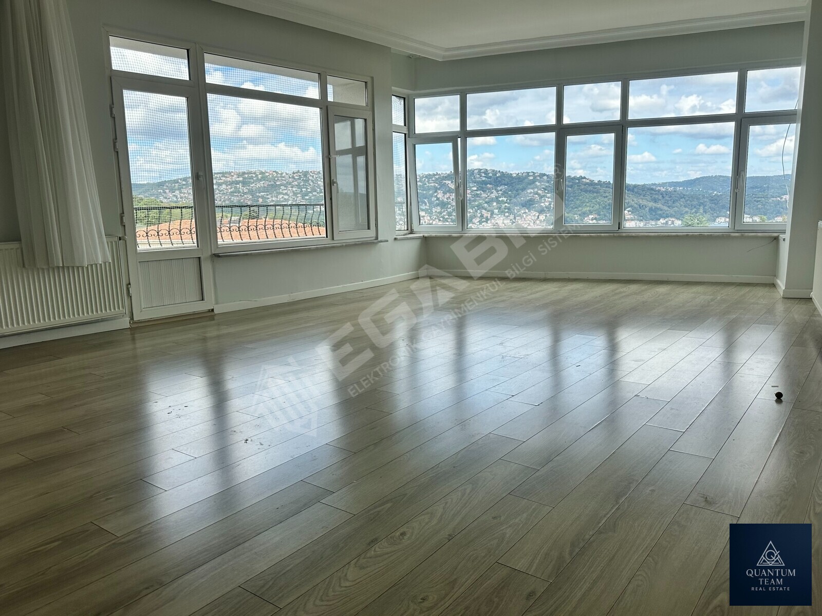 KİRALIK | SARIYER KİREÇBURNUNDA BOĞAZ MANZARALI | 3+1 DAİRE - 4