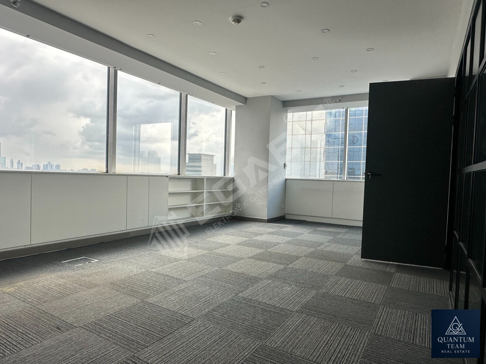 KİRALIK-SPRİNG GİZ PLAZA - 15. KATTA - 330 M2 - 6 BÖLÜMLÜ OFİS - 15