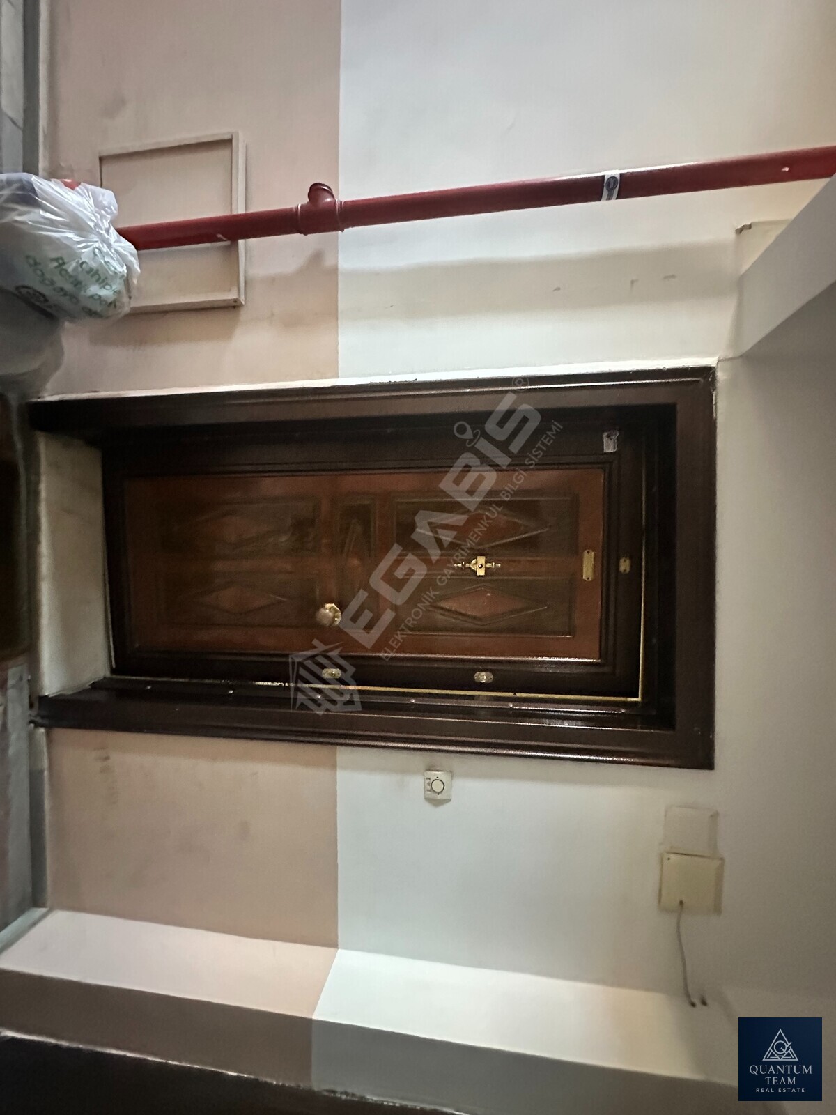 SATILIK - BEYLİKDÜZÜ BARIŞ'TA SİTE İÇİNDE 3+1 DAİRE - 6