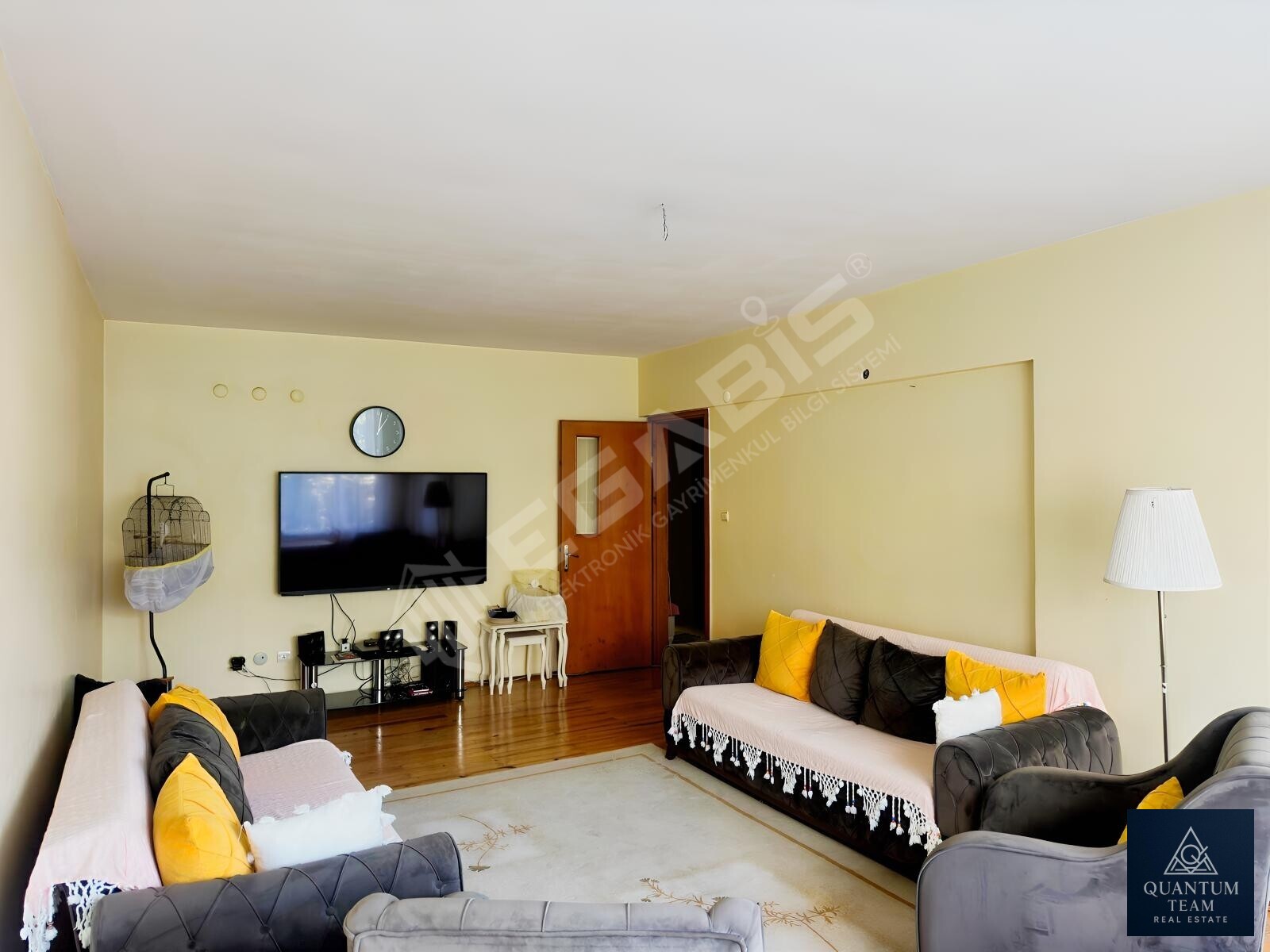 SATILIK - BEYLİKDÜZÜ BARIŞ'TA SİTE İÇİNDE 3+1 DAİRE - 9