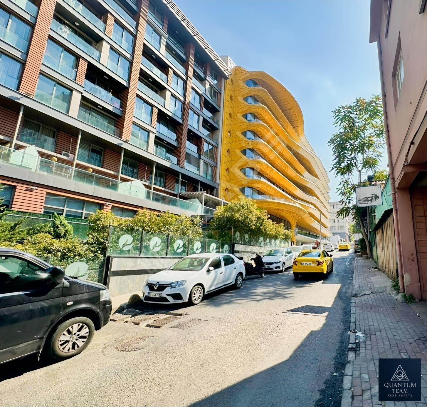 TAKSİMİN KALBİNDE | TERASLI, ÖN CEPHE 2+1 DUBLEKS RESIDENCE - 3