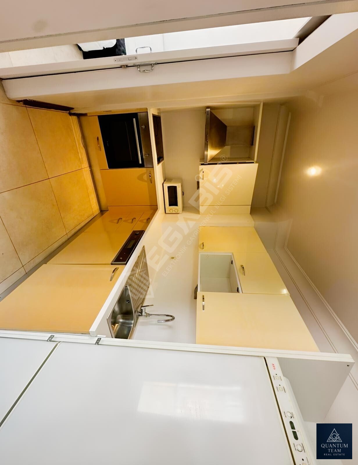 TAKSİMİN KALBİNDE | TERASLI, ÖN CEPHE 2+1 DUBLEKS RESIDENCE - 6