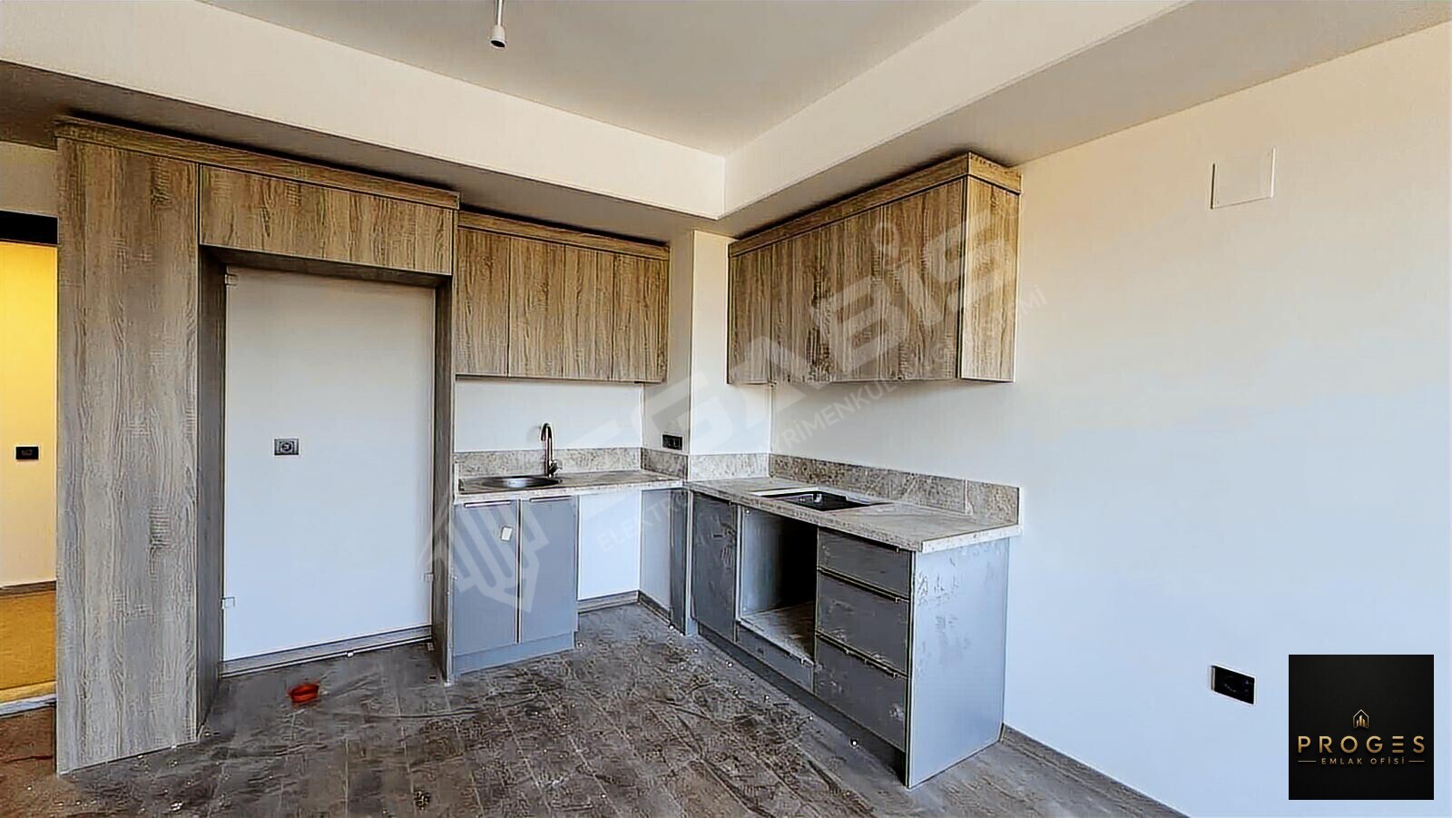 TÖMÜK'TE HAVUZLU SİTE İÇERİSİNDE 2+1 KİRALIK DAİRE - 2