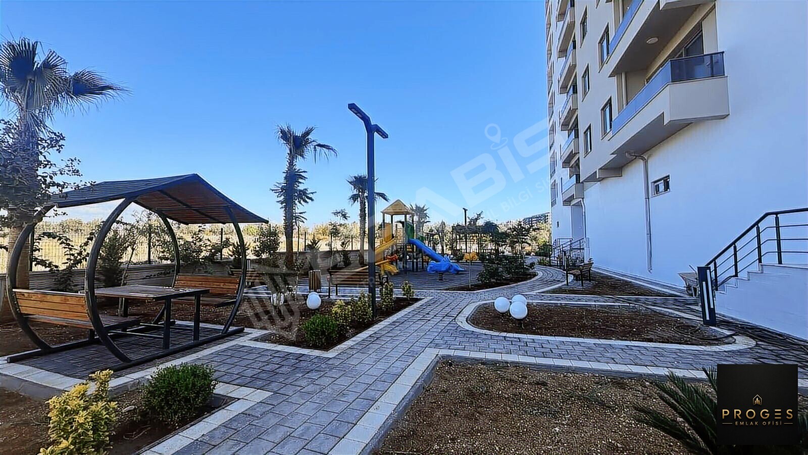 TÖMÜK'TE HAVUZLU SİTE İÇERİSİNDE 2+1 KİRALIK DAİRE - 17