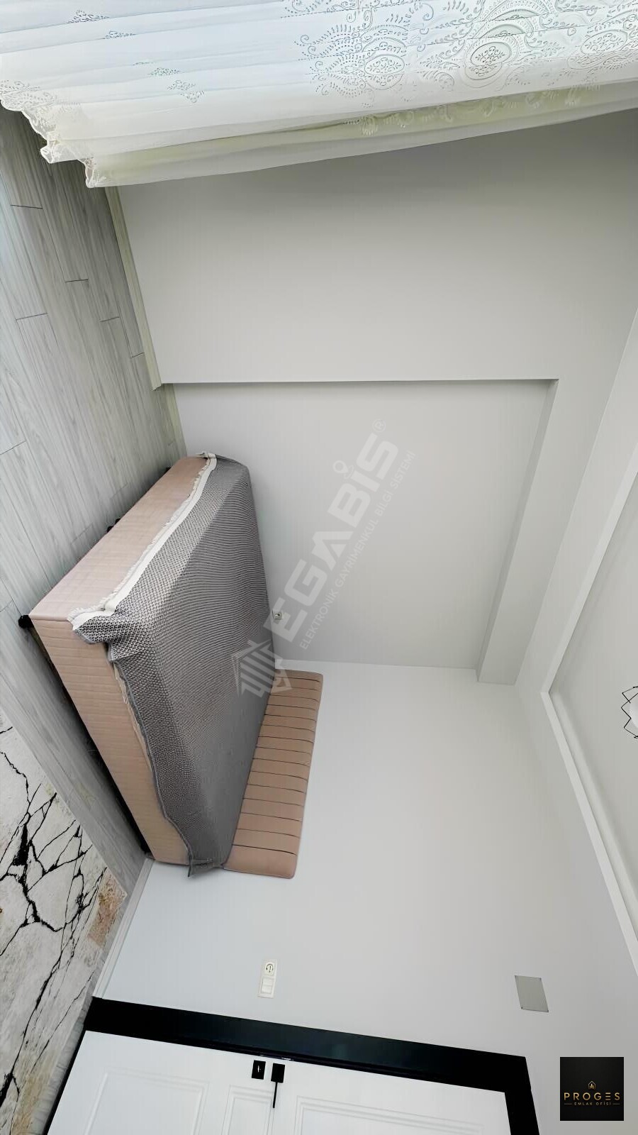 DENİZ MANZARALI EŞYALI KİRALIK 1+1 DAİRE - 18
