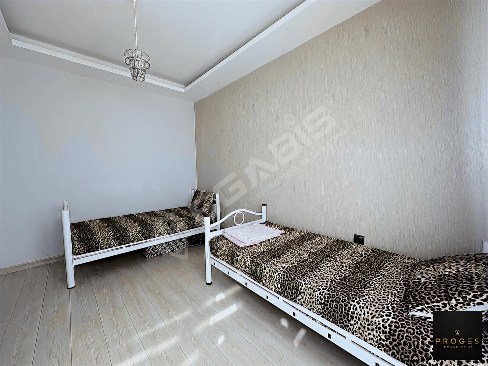 PROGES'TEN TÖMÜKTE FULL EŞYALI İSKANLI SATILIK DAİRE - 18