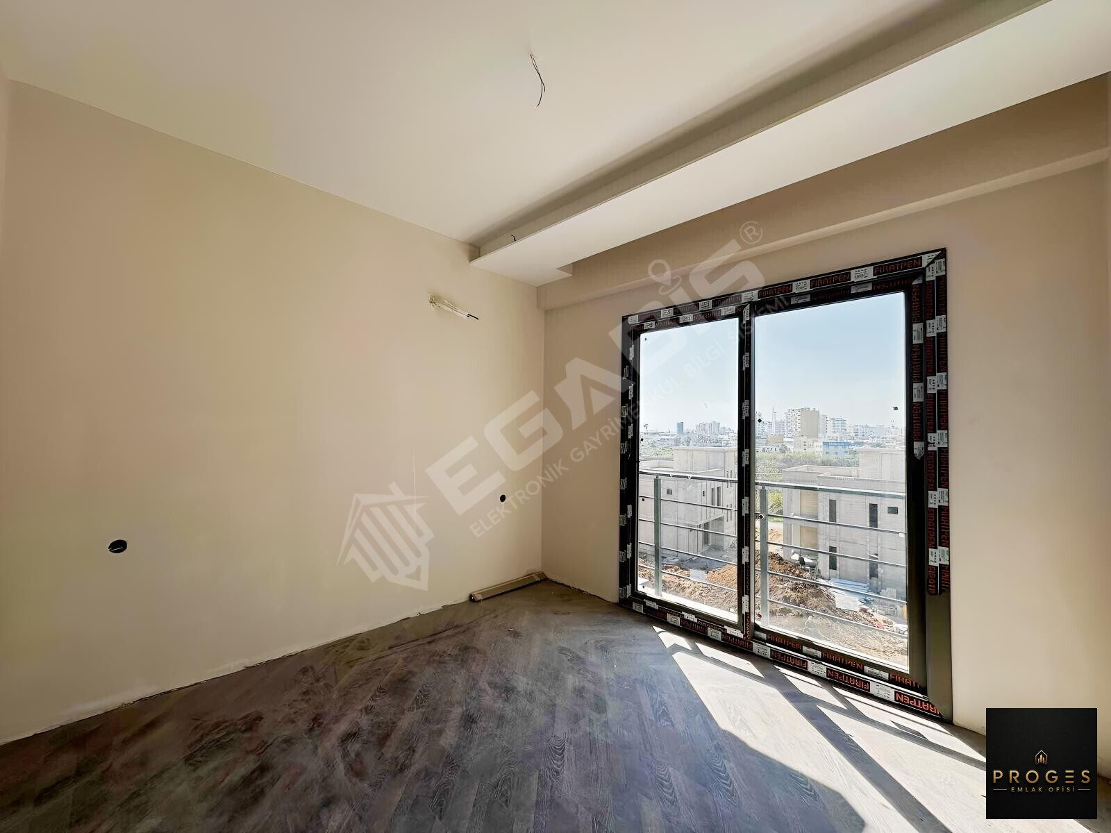 PROGES'TEN ÇEŞMELİ MAH HAVUZ MANZARALI SATILIK 1+1 DAİRE - 2