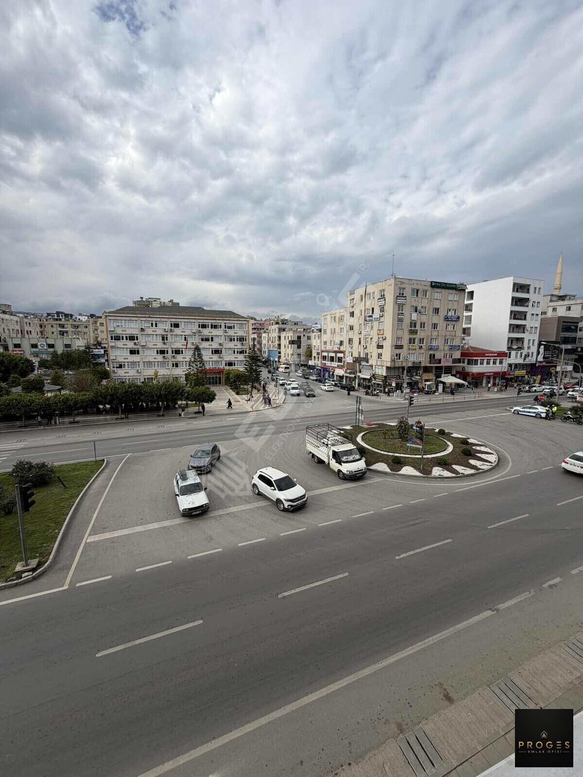 PROGESTEN ERDEMLİ ADLİYE KARŞISI İÇİ YAPILI OFİS