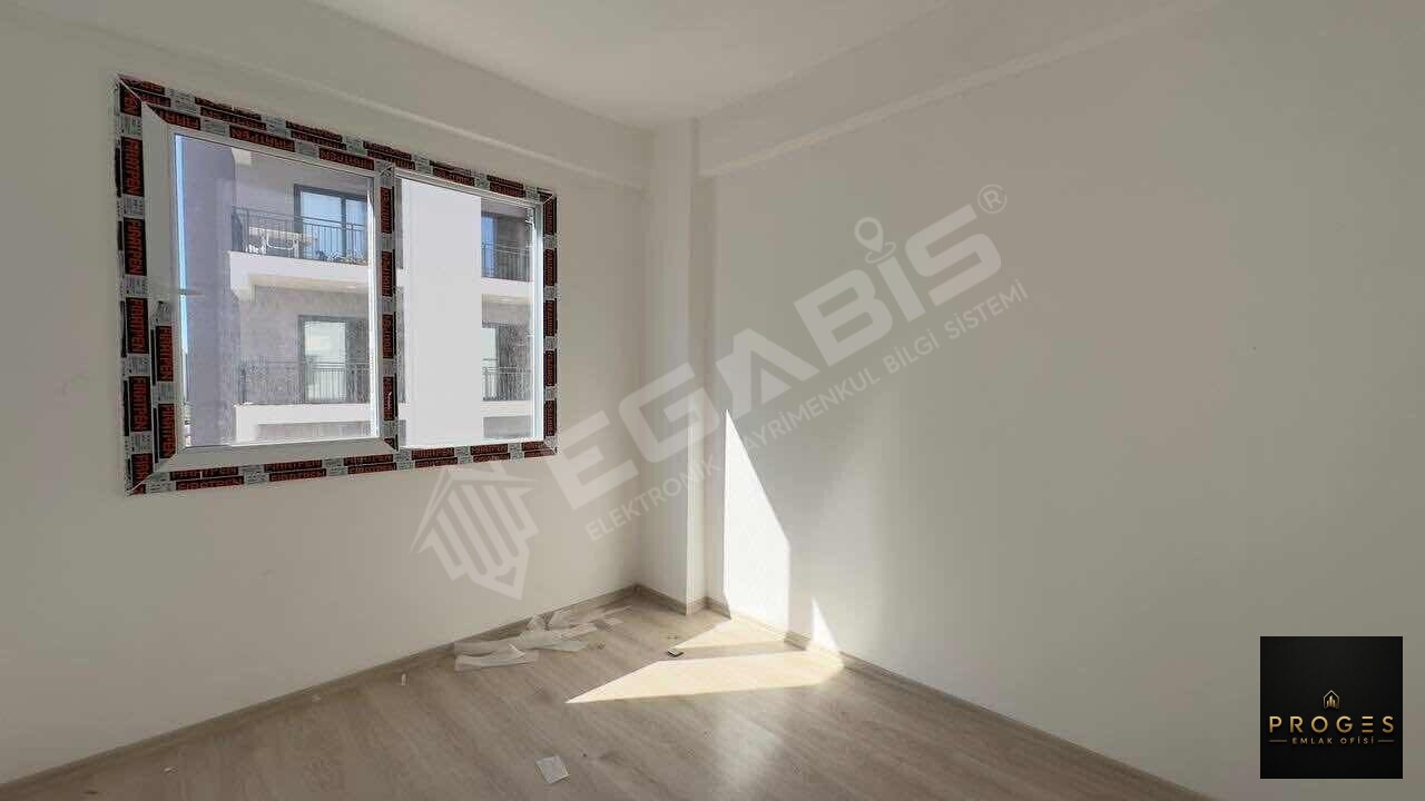 PROGES'TEN DENİZE YAKIN DÜŞÜK KATLI 2+1 SATILIK DAİRE - 8