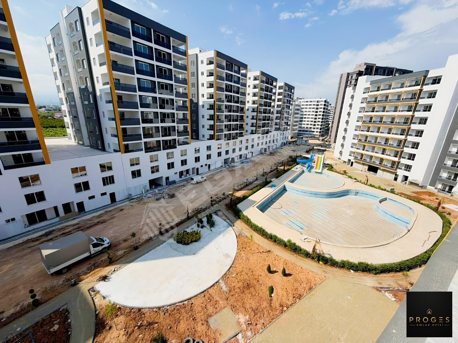 PROGESTEN TÖMÜKTE GENİŞ HAVUZLU SİTE İÇERİSİNDE 1+1 DAİRELER - 2