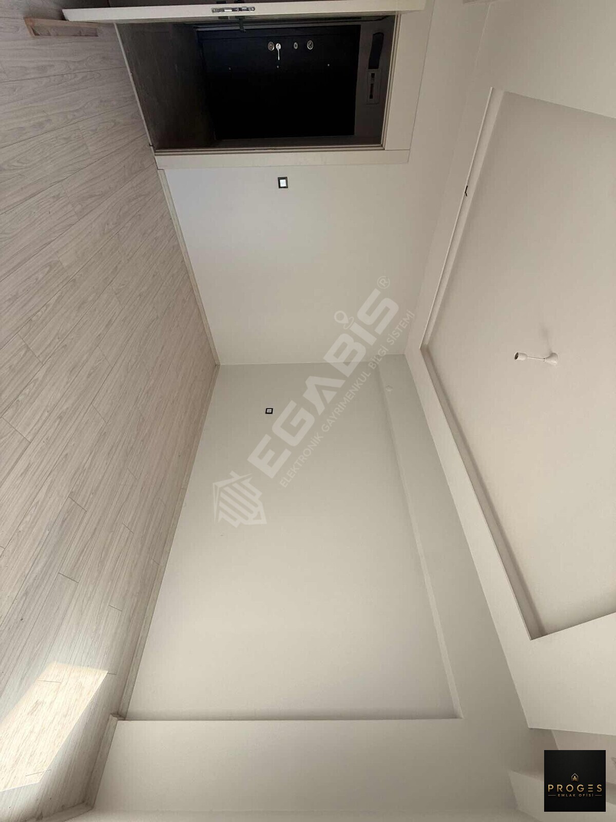 PROGESTEN TÖMÜKTE GENİŞ HAVUZLU SİTE İÇERİSİNDE 1+1 DAİRELER - 5