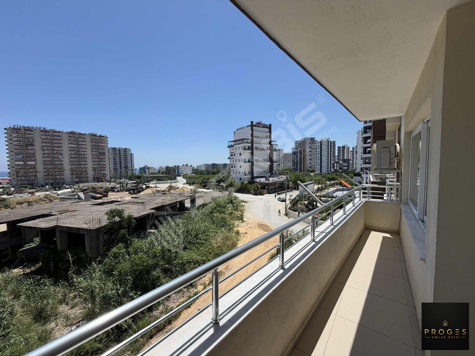 TÖMÜKTE EŞYALI İSKANLI 2+1 DAİRE - 2