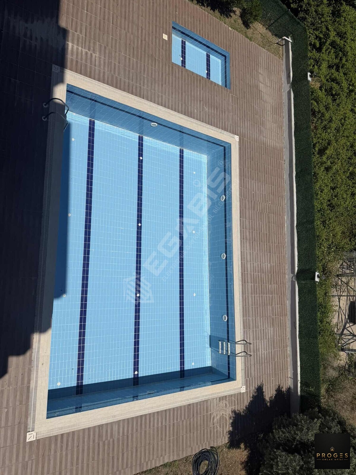 TÖMÜKTE EŞYALI İSKANLI 2+1 DAİRE - 4