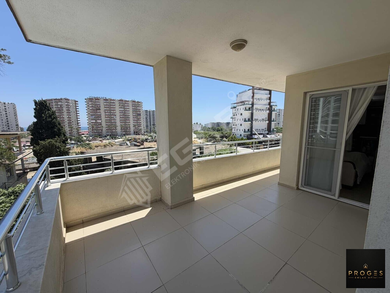 TÖMÜKTE EŞYALI İSKANLI 2+1 DAİRE - 6