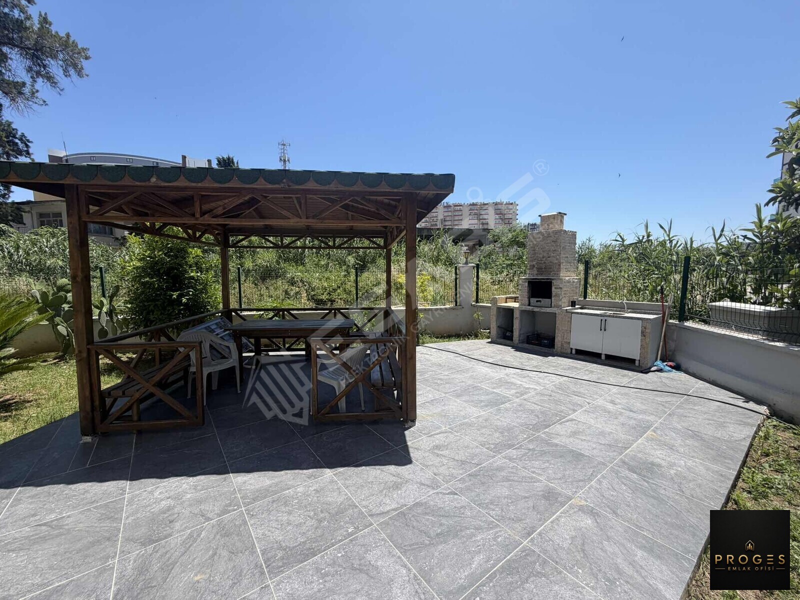TÖMÜKTE EŞYALI İSKANLI 2+1 DAİRE - 21