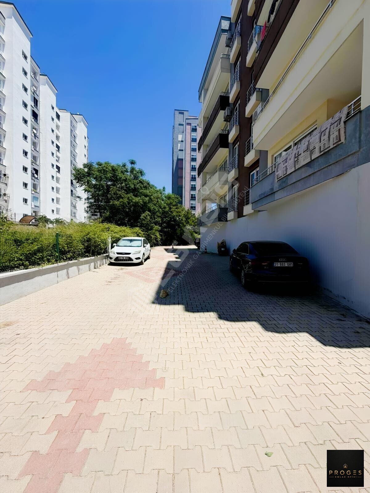 TÖMÜKTE EŞYALI İSKANLI 2+1 DAİRE - 24