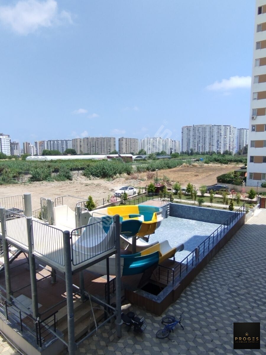 ERDEMLİ TÖMÜKTE HAVUZLU SİTEDE SATILIK 1+1 FULL EŞYALI YAZLIK
