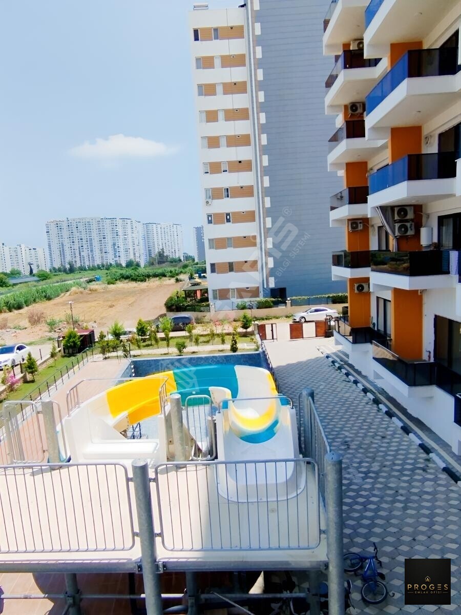 ERDEMLİ TÖMÜKTE HAVUZLU SİTEDE SATILIK 1+1 FULL EŞYALI YAZLIK - 2