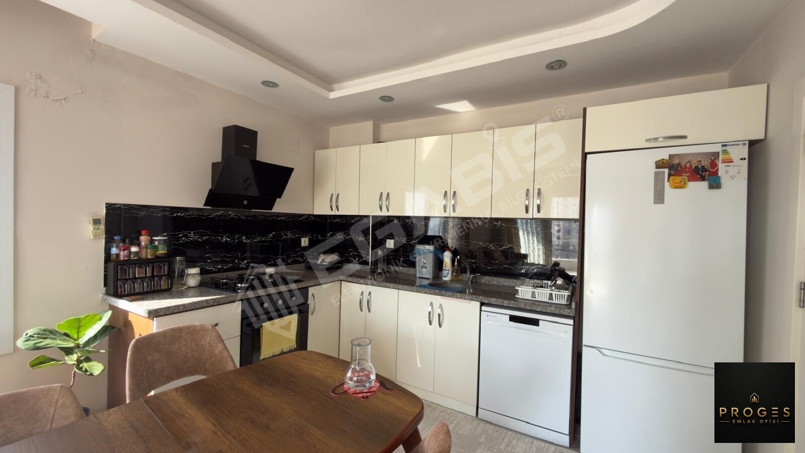 ERDEMLİ ARPAÇBAHŞİŞ MAHALLESİNDE SATILIK 2+1 DAİRE - 27