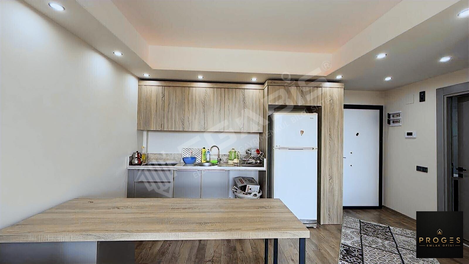 PROGES'TEN TÖMÜK'TE SOSYAL DONATLI 1+1 SATILIK DAİRE - 6