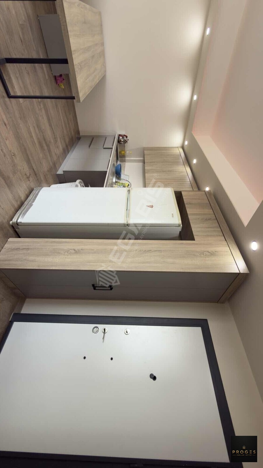 PROGES'TEN TÖMÜK'TE SOSYAL DONATLI 1+1 SATILIK DAİRE - 10