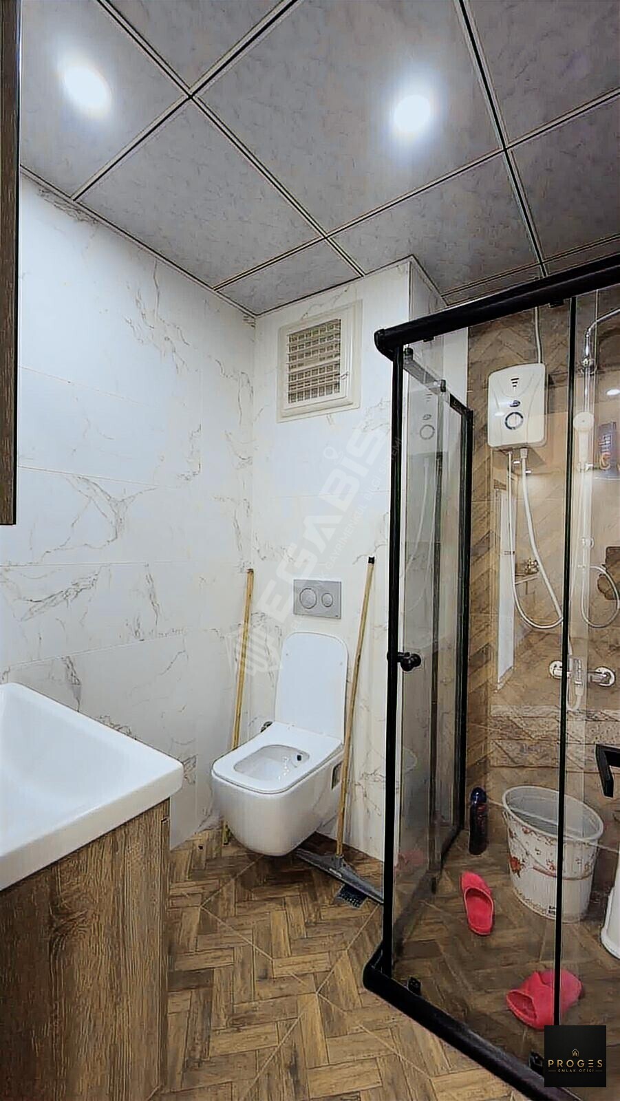 PROGES'TEN TÖMÜK'TE SOSYAL DONATLI 1+1 SATILIK DAİRE - 11