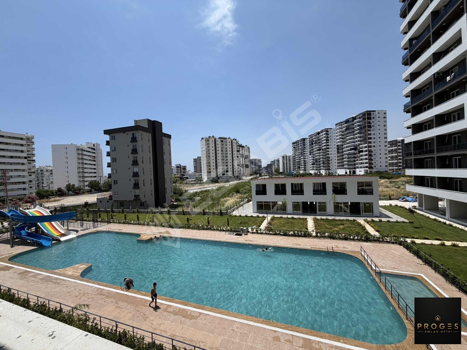 PROGESTEN TÖMÜKTE EŞYALI AQUPARKLI 1+1 DAİRE