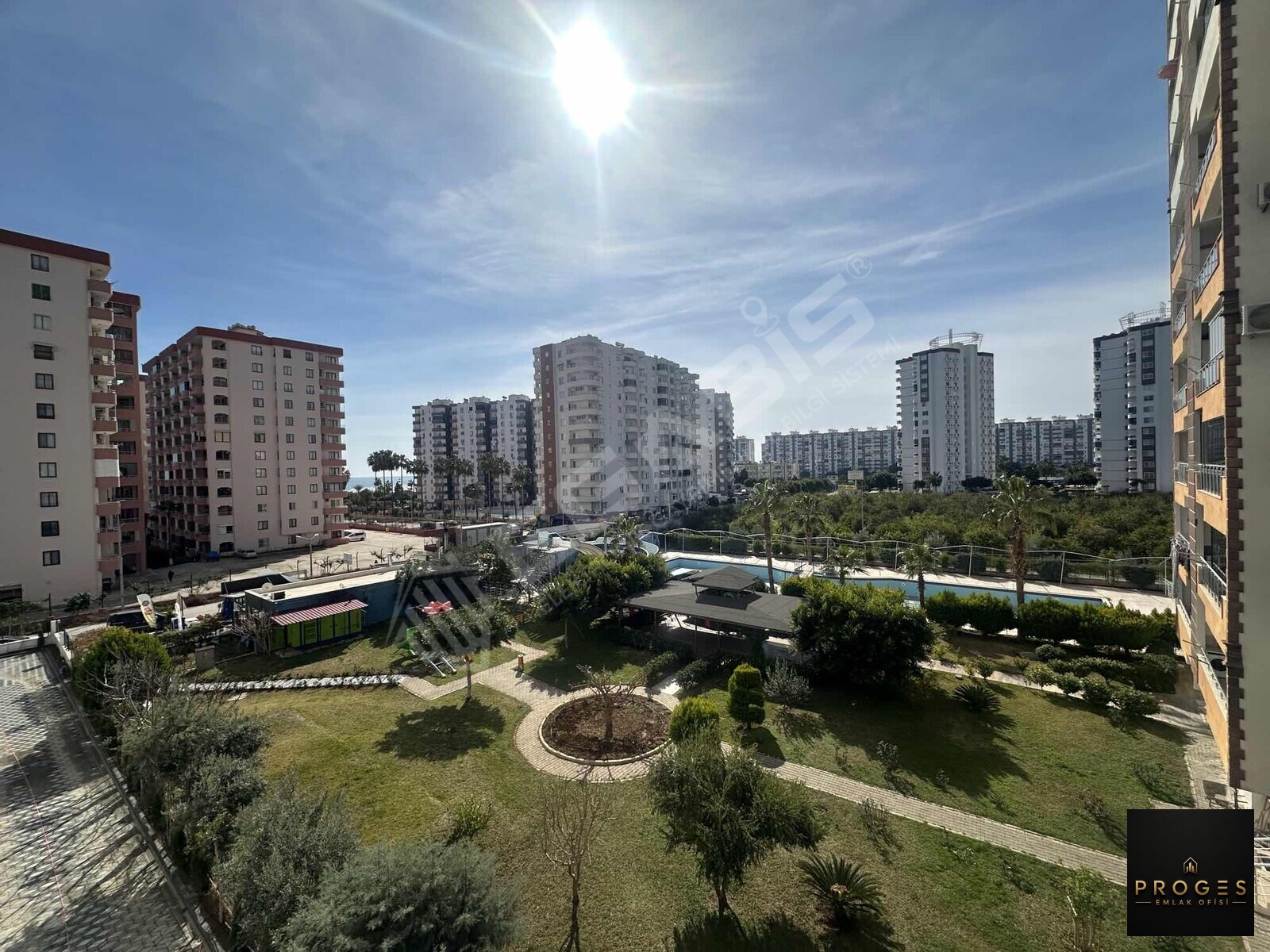 PROGES'TEN ÇEŞMELİDE DENİZE 50m SATILIK 3+1