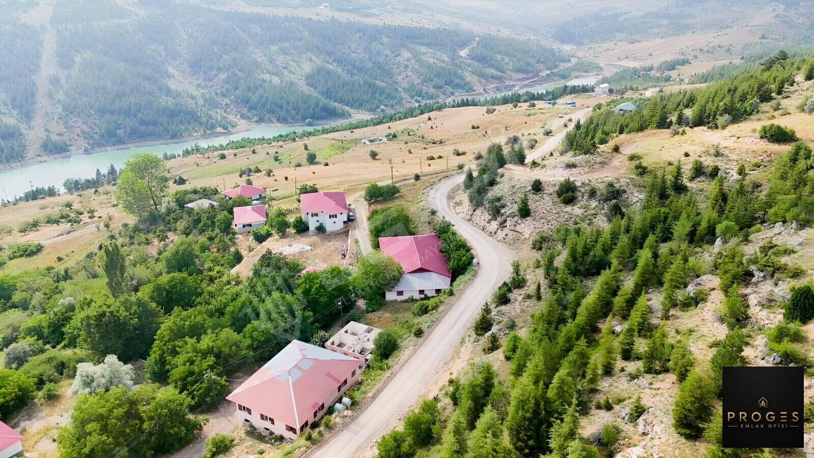 HACIALANI YAYLASINDA 520 M2 MÜSTAKİL GÖLET MANZARALI PARSEL - 6