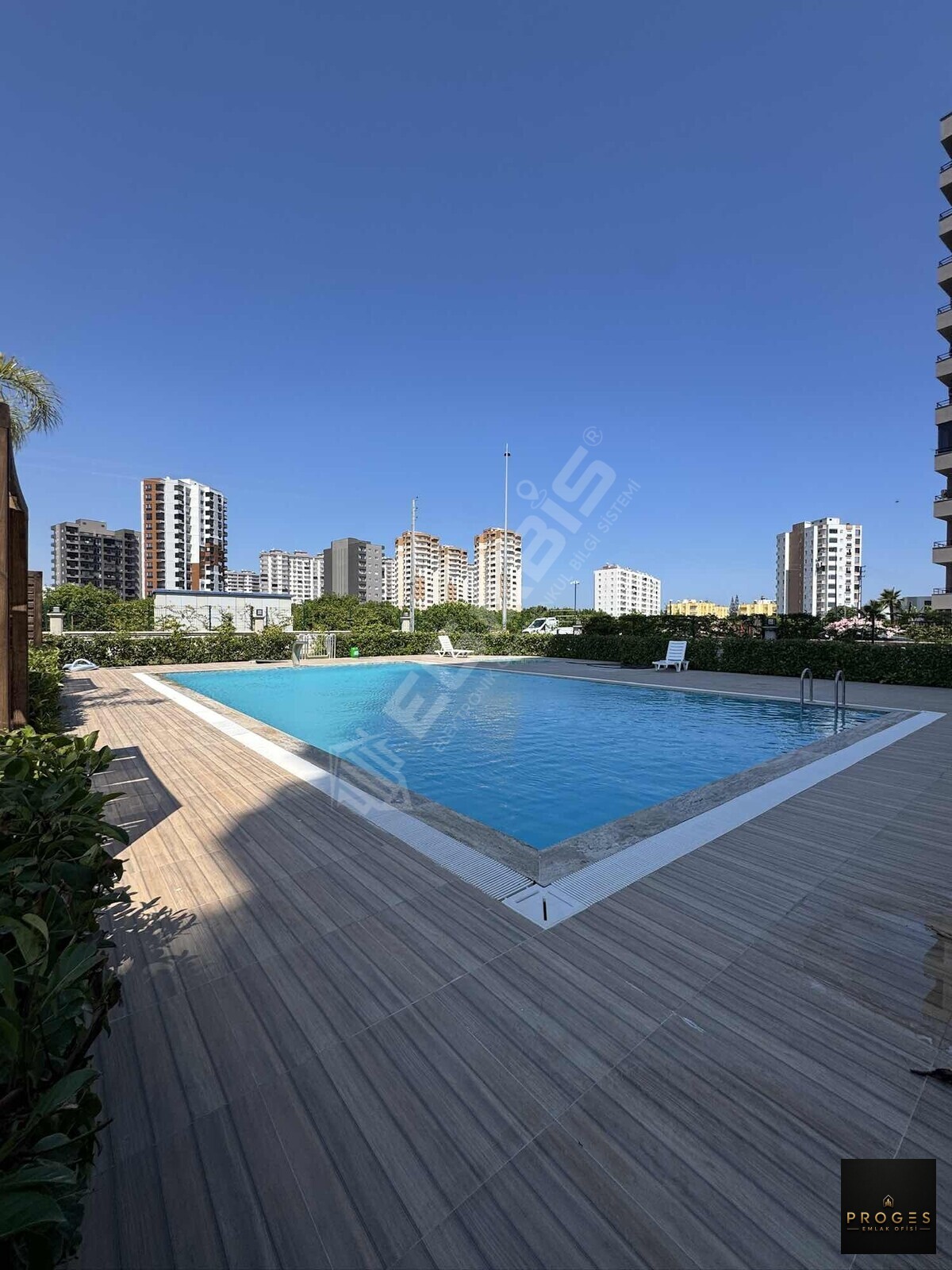 PROGES'TEN ÇEŞMELİDE DENİZ MANZARALI EŞYALI SATILIK 2+1 - 2