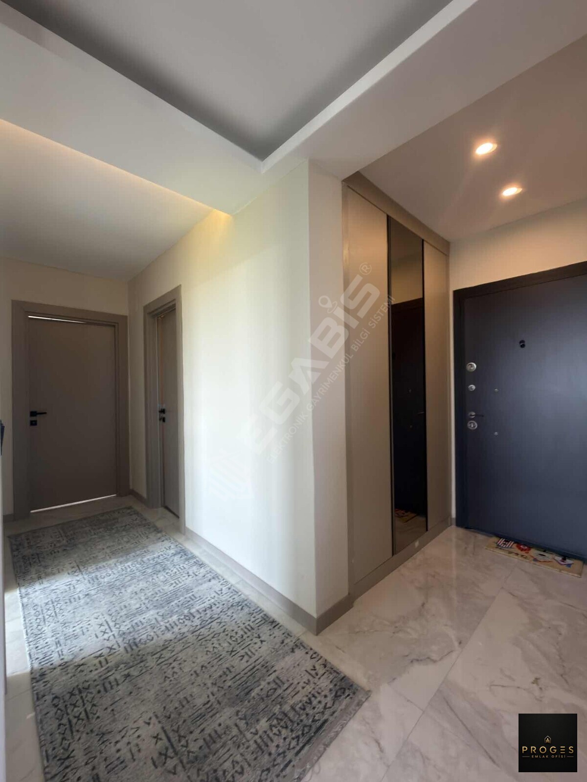 PROGES'TEN ÇEŞMELİDE DENİZ MANZARALI EŞYALI SATILIK 2+1 - 23