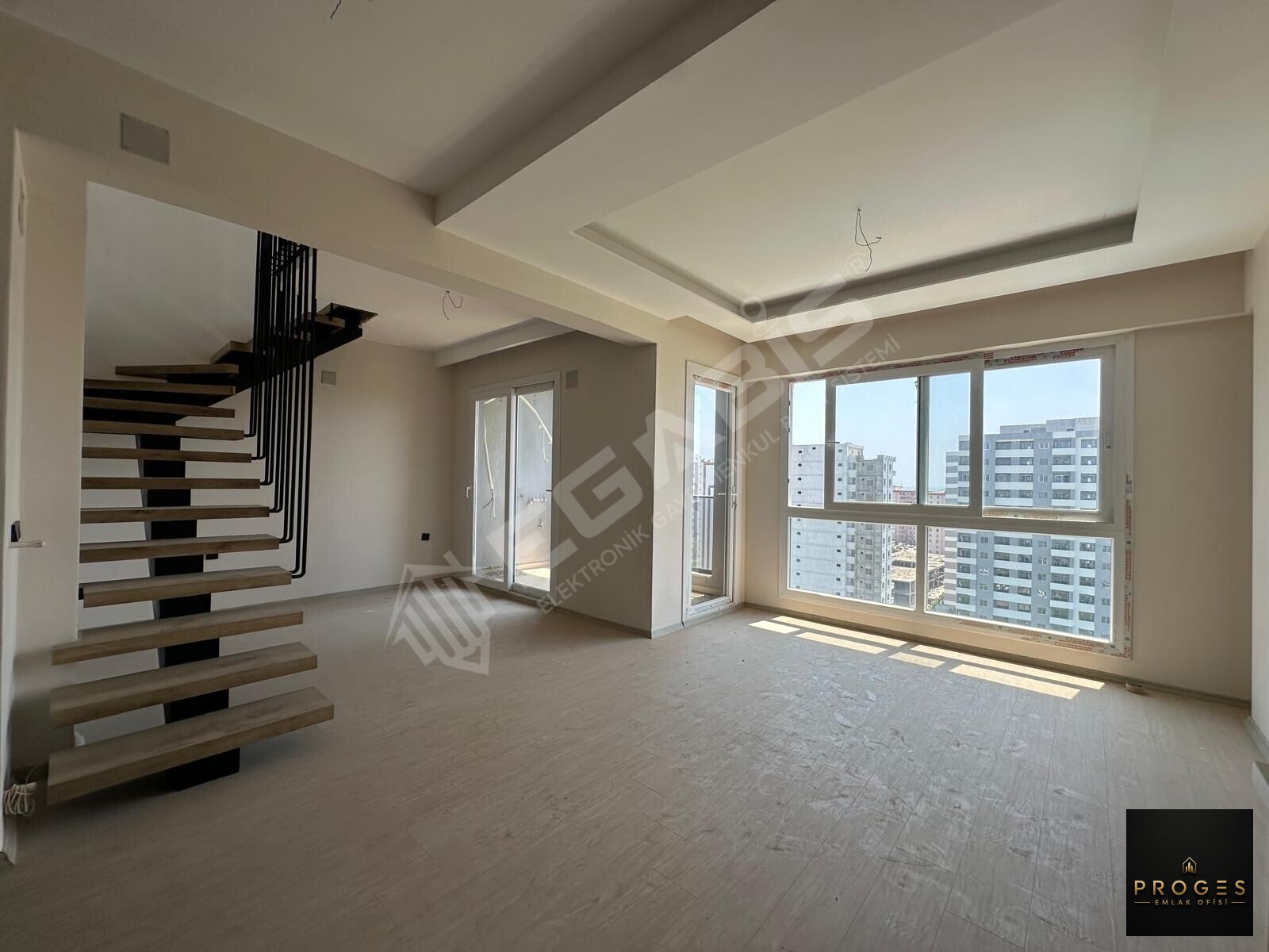 PROGES'TEN ÇESMELİ'DE DUBLEKS 1+1 SATILIK & KİRALIK DAİRE - 14