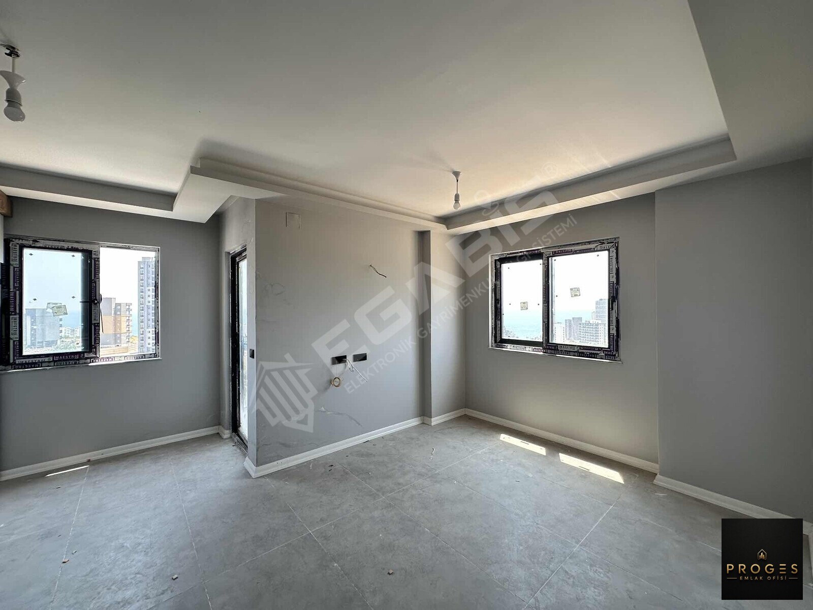 PROGESTEN PLAJA 300mt 3 CEPHELİ FULL DENİZ MANZARALI SATILIK 1+1 - 5