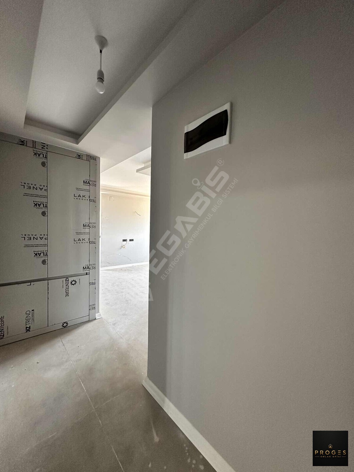 PROGESTEN PLAJA 300mt 3 CEPHELİ FULL DENİZ MANZARALI SATILIK 1+1 - 8